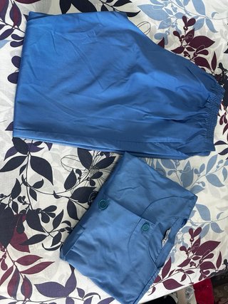 Uniforme Talla L Azul