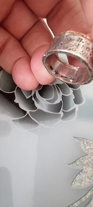 Anillo Aillo con detalles dorados y plateados
