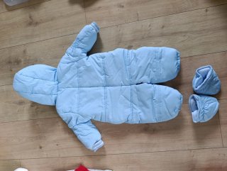 Buzo de nieve azul 6 meses