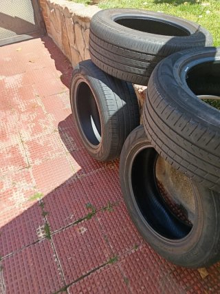 Neumáticos pirelli 235/60 r 18. 103. V