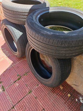 Neumáticos pirelli 235/60 r 18. 103. V