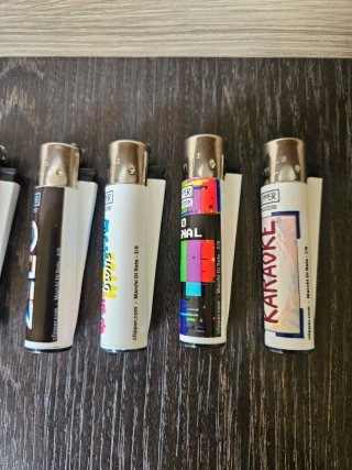 Accendini Clipper Riutilizzabili - Set 8 Pezzi