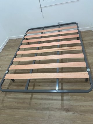 Somier metálico con láminas de madera