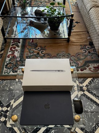 MacBook Air M4 24GB/512 + Magic Mouse