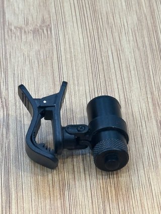 Fender Bullet Afinador Cromático de Pinza