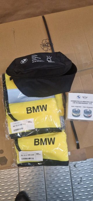 Kit de emergencia BMW y luz LED