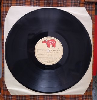 LP Bee Gees - Spirits Having Flown , 1979