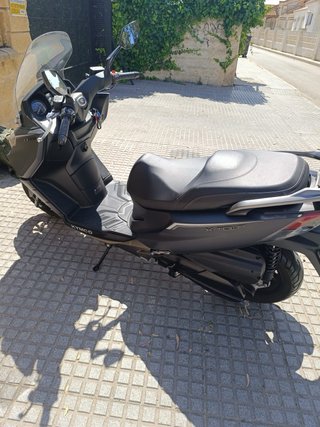 Kymco X-Town CT300 con ABS Maxi Scooter
