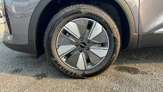 Ebro S400 1.5 DHE HEV EXCELLENCE CVT 211 5P