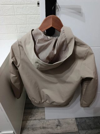 Cazadora Jack & Jones beige con capucha