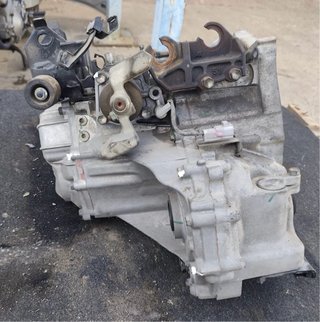 Caja cambios TOYOTA. “s70305420”