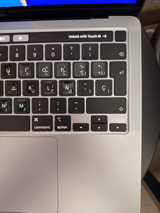MacBook Pro 13 M1 con Touch Bar