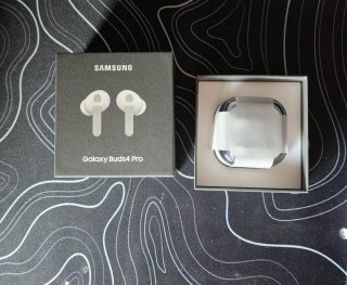 Samsung Galaxy Buds4 Pro Blancos