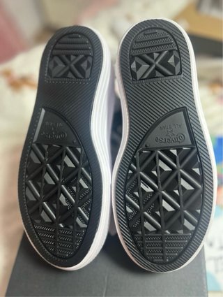 Converse negras talla 36.5