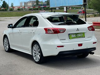 Mitsubishi Lancer Sportback 1.8 MIVEC 6S-CVT Instyle