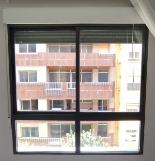 Ventana corredera Climalit y persiana