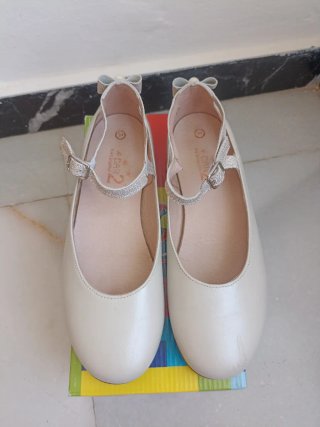 Zapatos de niña comunión dorados