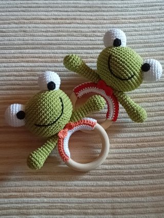 Sonajero Rana Crochet Aro Madera