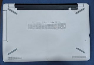 HP 15BS020NS Portátil Blanco