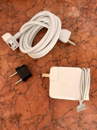 MacBook Air 13” 2017 i5 / 8GB RAM / 128GB SSD