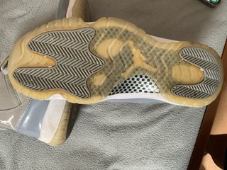 Zapatillas Jordan 11 grises