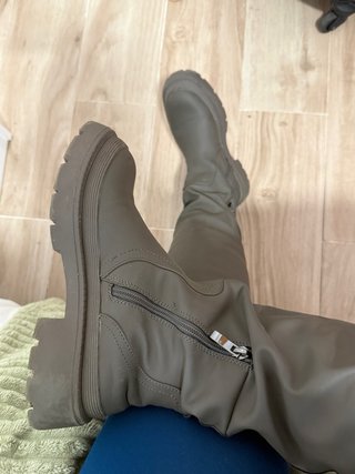 Botas Ulanka Talla 38 Suela Track Caqui