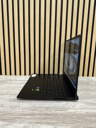 HP OMEN Transcend 16 i7 16gb 1tb SSD