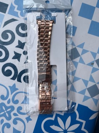 Reloj Alarm Chrono Dorado