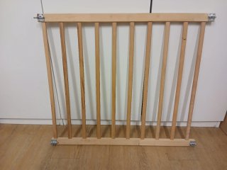 Valla de madera para bebé