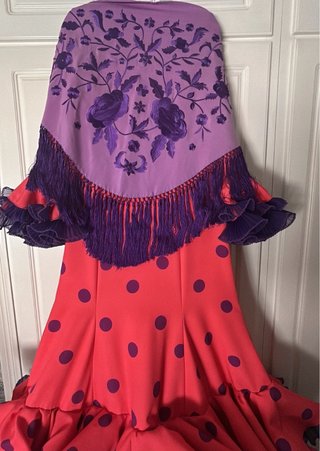 Traje Flamenca Rojo Lunares Púrpura
