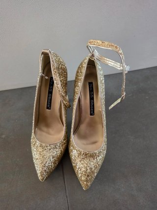 Scarpe décolleté oro glitter con cinturino