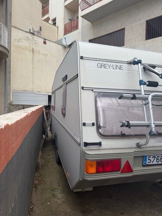 Caravana Kip Grey-Line