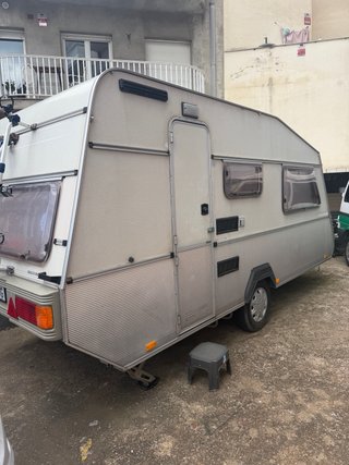 Caravana Kip Grey-Line
