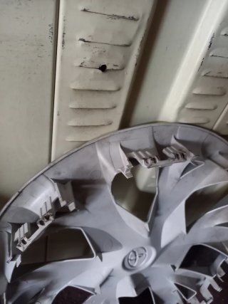 Tapacubos Toyota 15 (4 unidades)