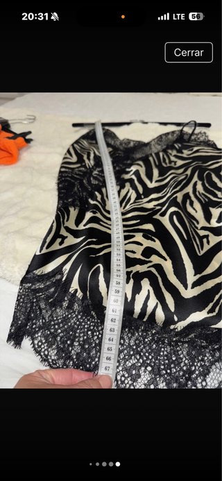 Top Cebra con Encaje Negro