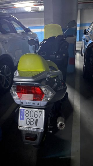 Moto Scooter S2 125 FI Negra y Verde
