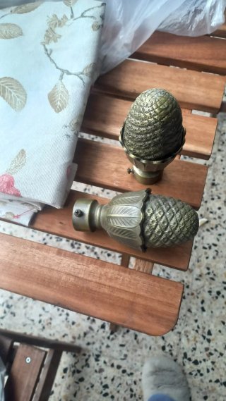 2 Barras para Cortinas Metálicas Grises