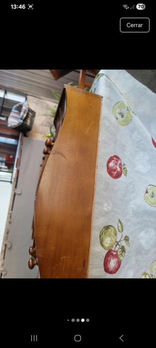 Estantería de madera con 4 cajones