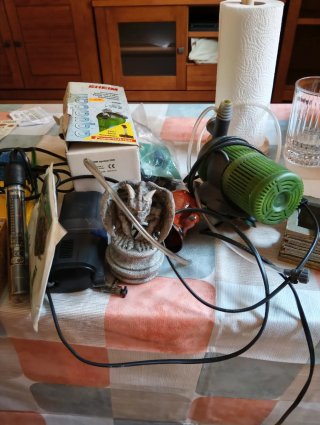 Pecera 50L con grava