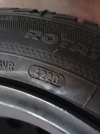 Llantas Toyota Yaris 15 (juego 4)