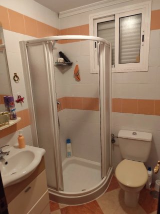 Vendo piso en la c/ Granado cerca del club Cantely