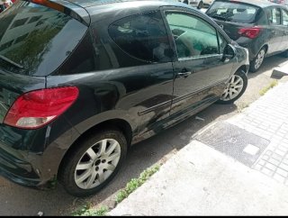 Peugeot 207 2011