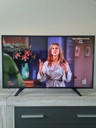 Televisor LG 43" Negro