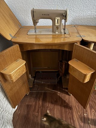Máquina de coser Singer antigua