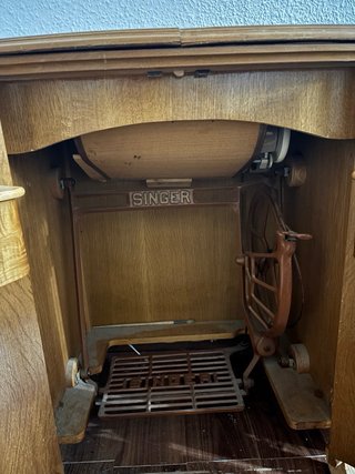 Máquina de coser Singer antigua