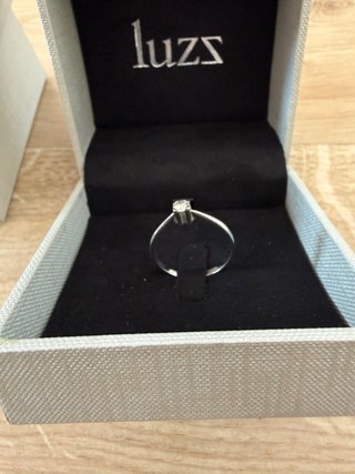 Anillo compromiso oro 18k diamante 0.20ct Luzz