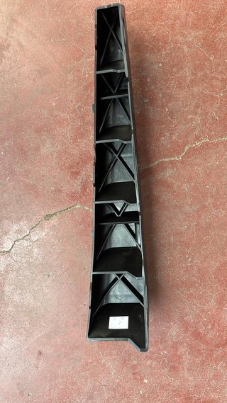 86555D7000 Soporte Paragolpes Del. Sup. Izdo.