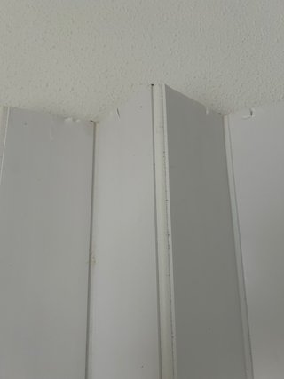 Puerta plegable de plástico blanca