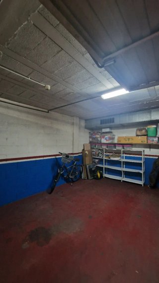 Se alquila plaza de garaje cerrada por 120 €/mes