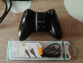 Xbox 360 Slim + 2 Juegos.